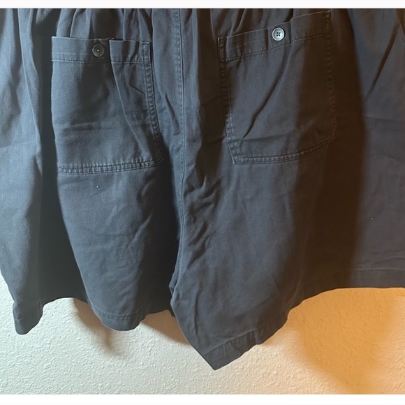 Old Navy High-Waisted Chino Shorts - Picture 8 of 9